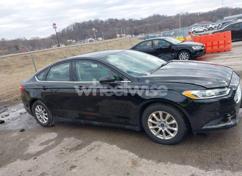 Photo 13 of 2016 Ford Fusion S (VIN 3FA6P0G7XGR246370)