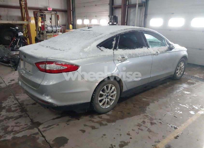 Photo 4 of 2016 Ford Fusion S (VIN 3FA6P0G7XGR321360)