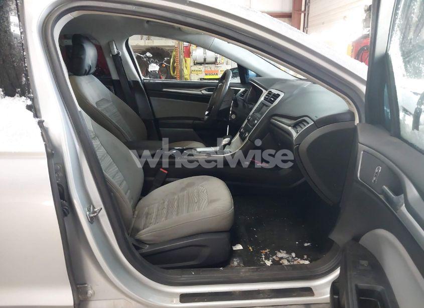 Photo 5 of 2016 Ford Fusion S (VIN 3FA6P0G7XGR321360)