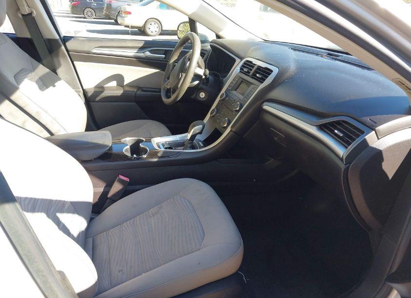 Photo 5 of 2016 Ford Fusion S (VIN 3FA6P0G7XGR378626)