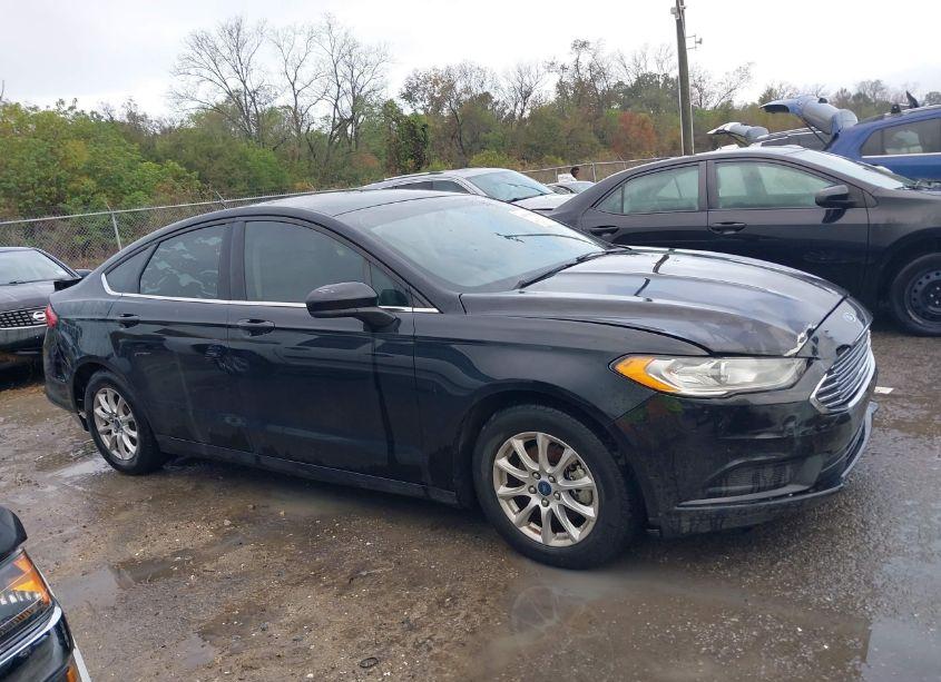 Photo 13 of 2017 Ford Fusion S (VIN 3FA6P0G7XHR339570)
