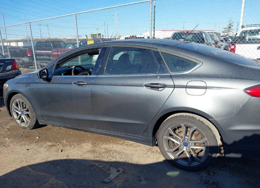 Photo 14 of 2017 Ford Fusion S (VIN 3FA6P0G7XHR353484)