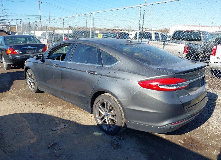 Photo 3 of 2017 Ford Fusion S (VIN 3FA6P0G7XHR353484)