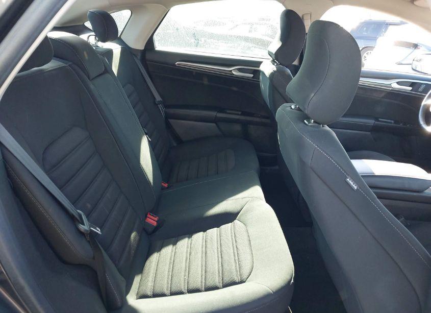 Photo 8 of 2017 Ford Fusion S (VIN 3FA6P0G7XHR353484)