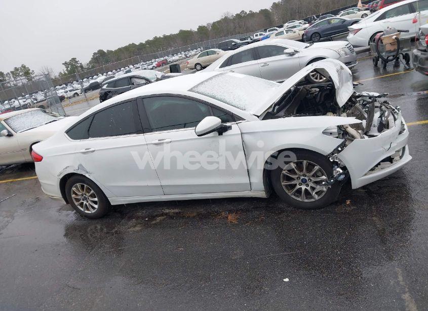 Photo 13 of 2017 Ford Fusion S (VIN 3FA6P0G7XHR363271)