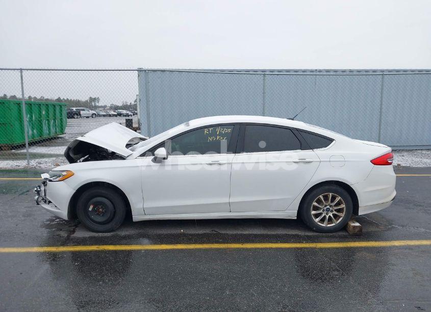 Photo 14 of 2017 Ford Fusion S (VIN 3FA6P0G7XHR363271)