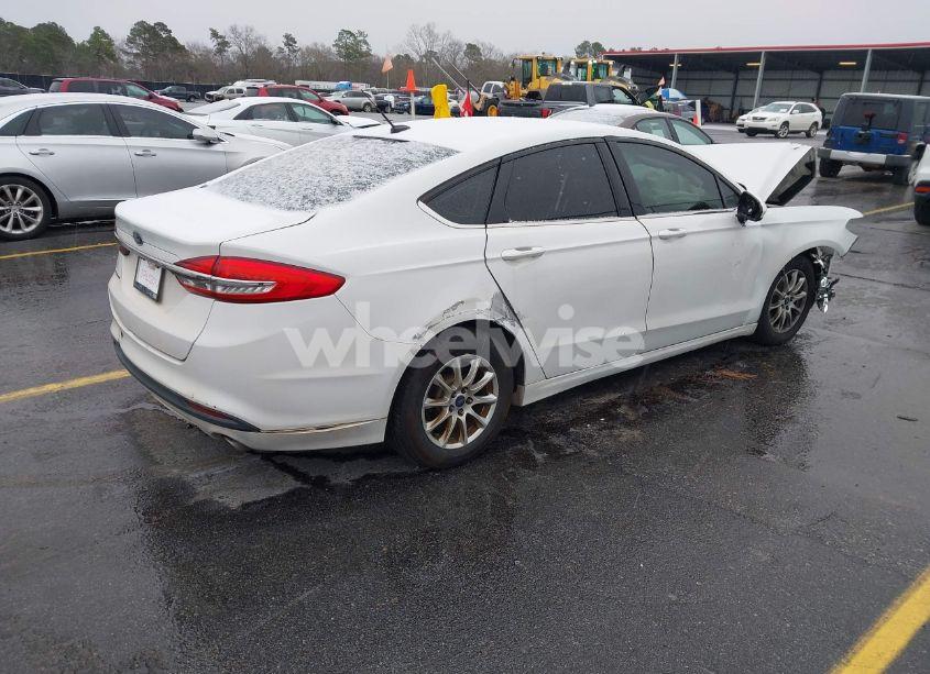 Photo 4 of 2017 Ford Fusion S (VIN 3FA6P0G7XHR363271)