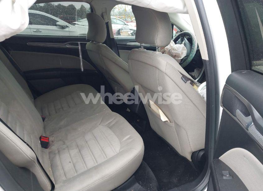 Photo 8 of 2017 Ford Fusion S (VIN 3FA6P0G7XHR363271)