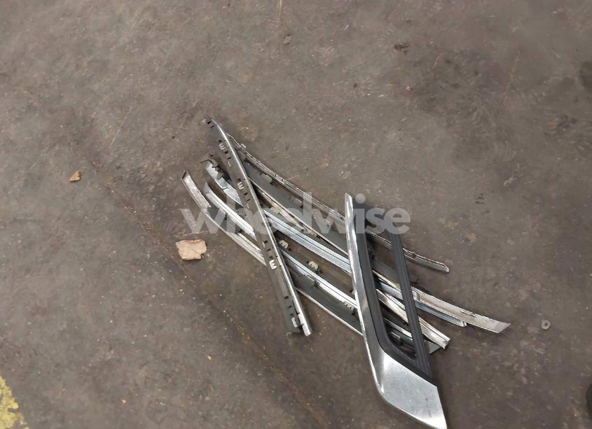 Photo 11 of 2018 Ford Fusion S (VIN 3FA6P0G7XJR136846)