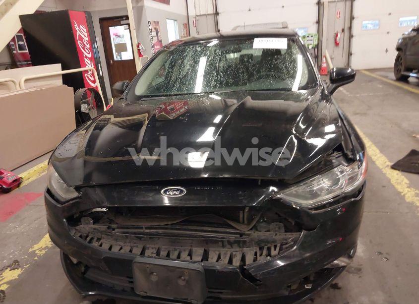 Photo 12 of 2018 Ford Fusion S (VIN 3FA6P0G7XJR136846)