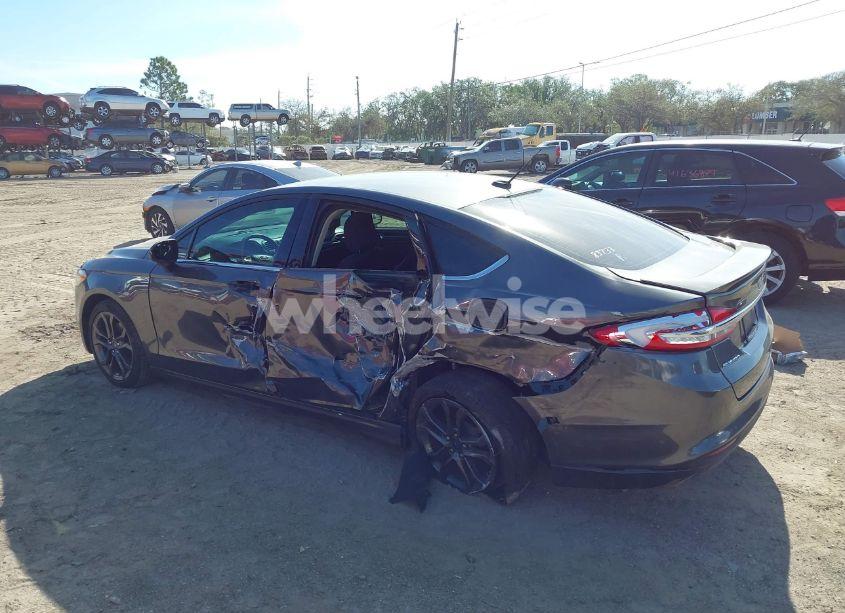 Photo 14 of 2018 Ford Fusion S (VIN 3FA6P0G7XJR165165)