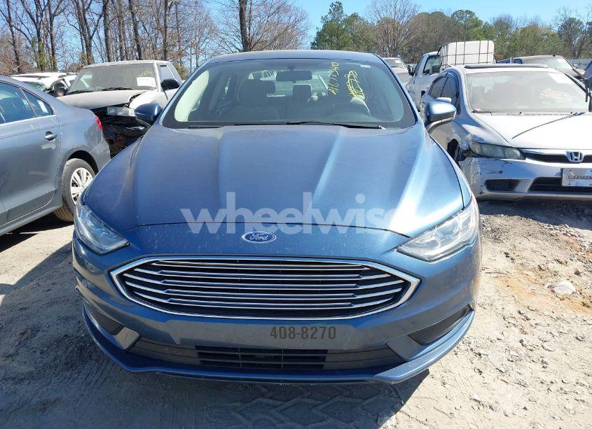 Photo 12 of 2018 Ford Fusion S (VIN 3FA6P0G7XJR273382)