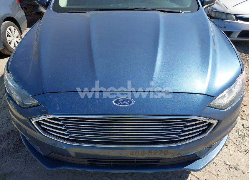 Photo 6 of 2018 Ford Fusion S (VIN 3FA6P0G7XJR273382)