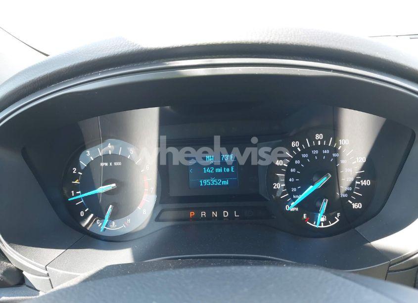 Photo 7 of 2018 Ford Fusion S (VIN 3FA6P0G7XJR273382)