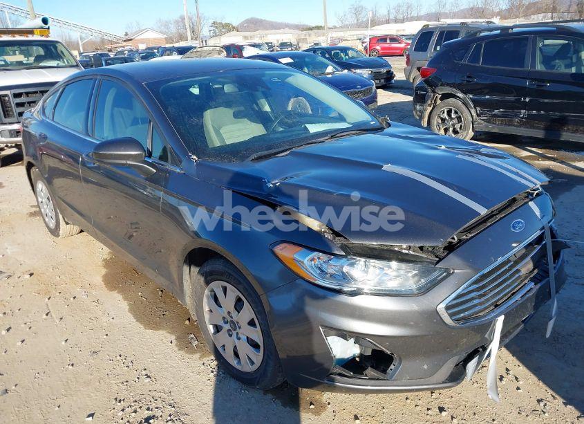 2019 Ford Fusion (VIN 3FA6P0G7XKR159626) main photo