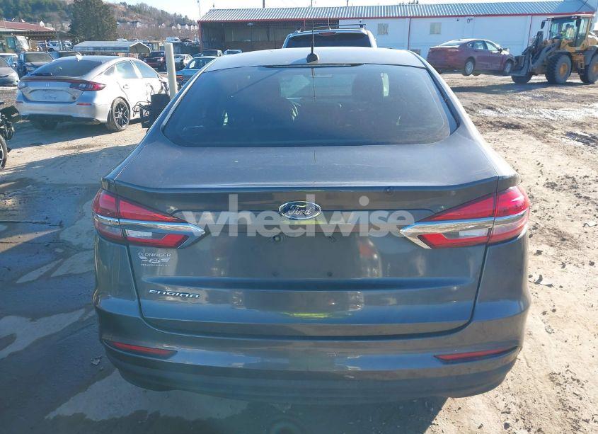 Photo 16 of 2019 Ford Fusion (VIN 3FA6P0G7XKR159626)