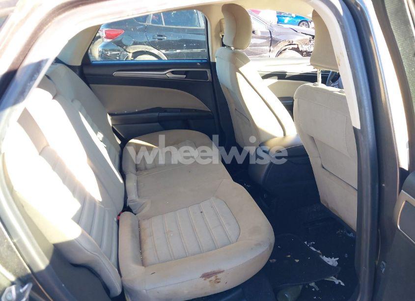 Photo 8 of 2019 Ford Fusion (VIN 3FA6P0G7XKR159626)