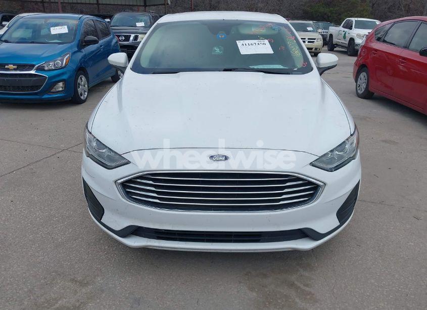 Photo 11 of 2019 Ford Fusion S (VIN 3FA6P0G7XKR160873)