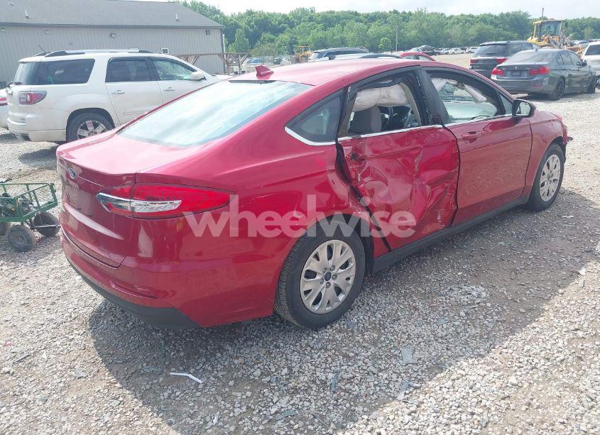 Photo 4 of 2020 Ford Fusion S (VIN 3FA6P0G7XLR100867)