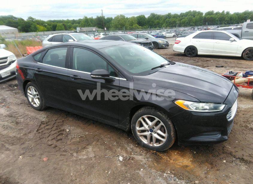 2013 Ford Fusion SE (VIN 3FA6P0H70DR117015) main photo