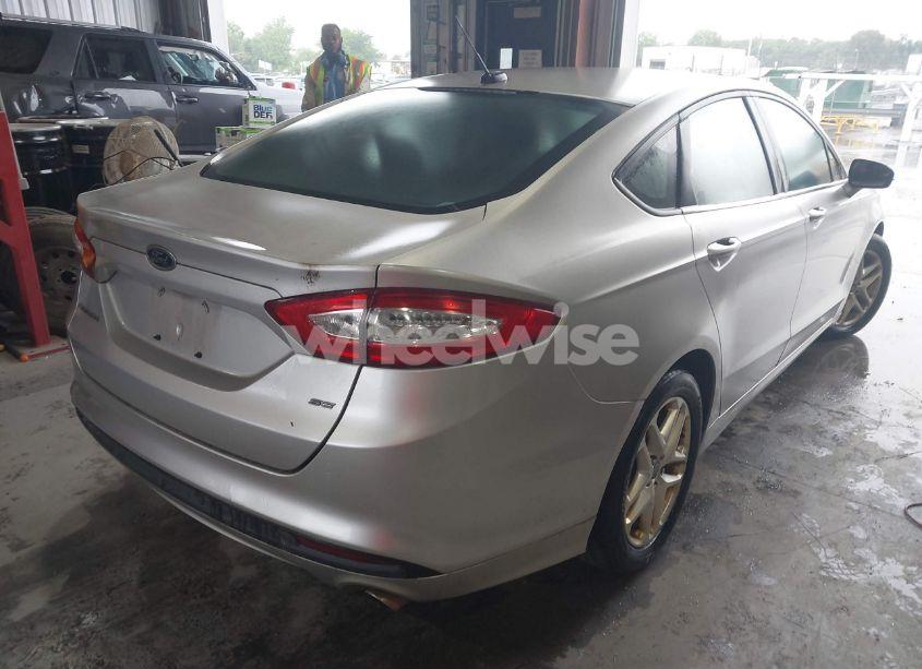 Photo 4 of 2013 Ford Fusion SE (VIN 3FA6P0H70DR127687)