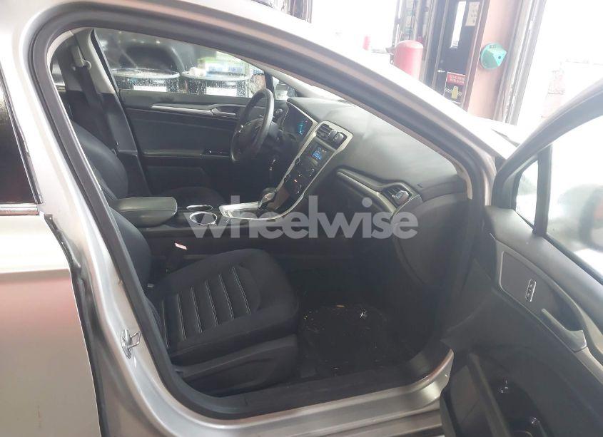 Photo 5 of 2013 Ford Fusion SE (VIN 3FA6P0H70DR127687)