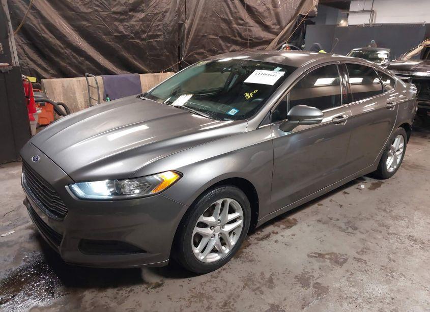 Photo 2 of 2013 Ford Fusion SE (VIN 3FA6P0H70DR197027)
