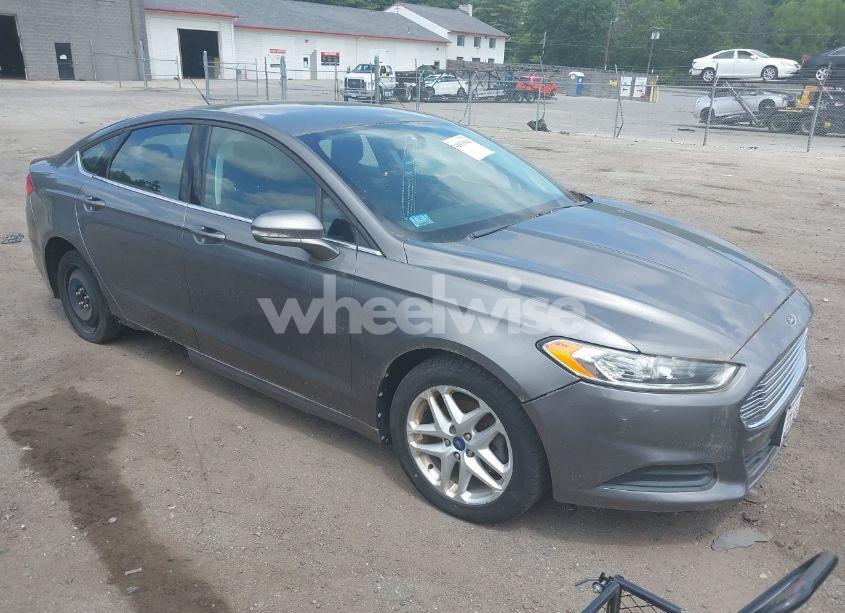 2013 Ford Fusion SE (VIN 3FA6P0H70DR204753) main photo