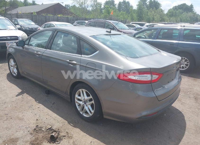 Photo 3 of 2013 Ford Fusion SE (VIN 3FA6P0H70DR204753)