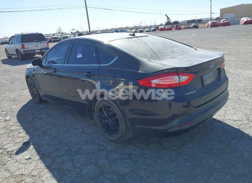 Photo 3 of 2013 Ford Fusion SE (VIN 3FA6P0H70DR228809)