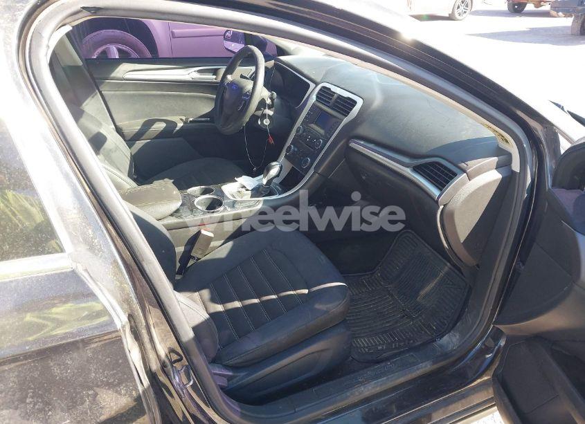 Photo 5 of 2013 Ford Fusion SE (VIN 3FA6P0H70DR228809)