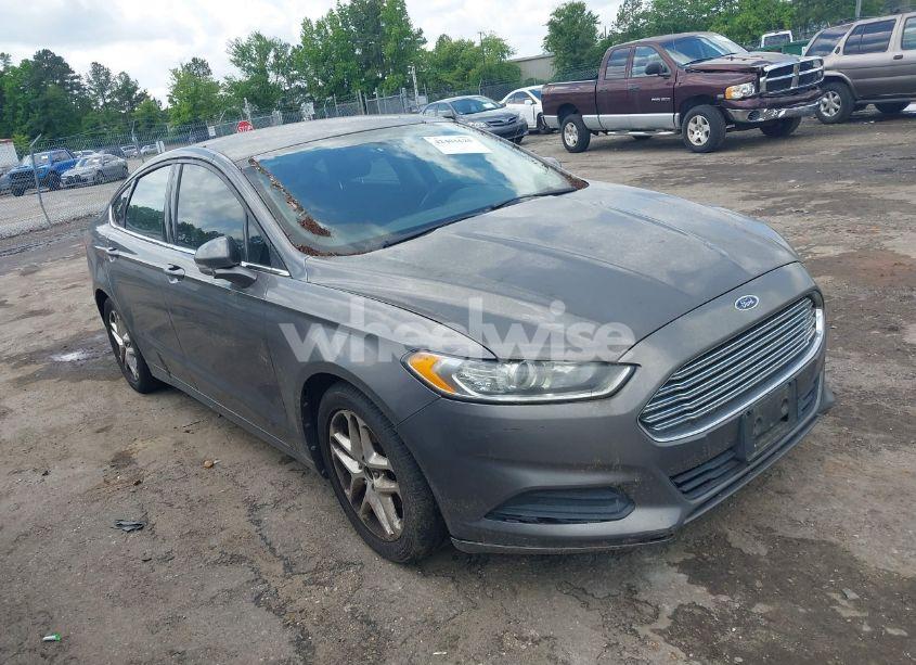 2013 Ford Fusion SE (VIN 3FA6P0H70DR240121) main photo