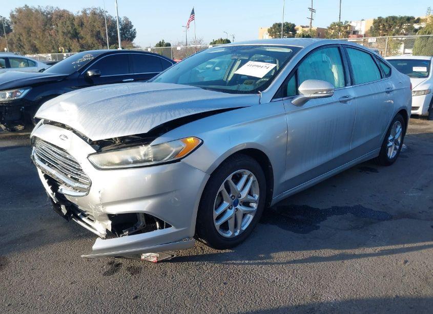 Photo 2 of 2013 Ford Fusion SE (VIN 3FA6P0H70DR264029)