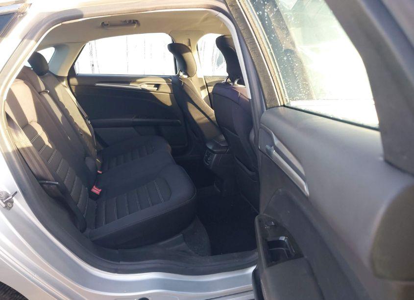 Photo 8 of 2013 Ford Fusion SE (VIN 3FA6P0H70DR264029)