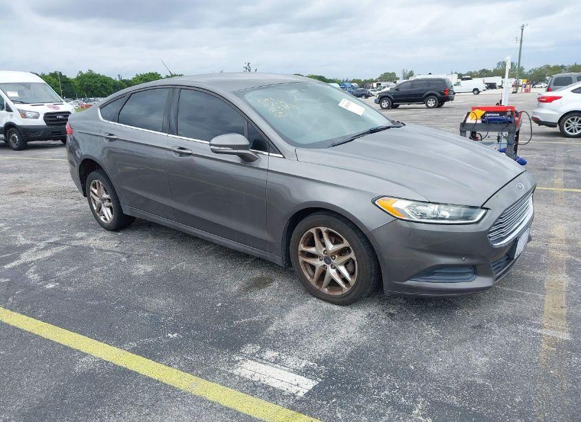 2013 Ford Fusion SE (VIN 3FA6P0H70DR312077) main photo