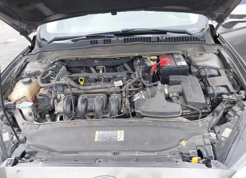 Photo 10 of 2013 Ford Fusion SE (VIN 3FA6P0H70DR312077)