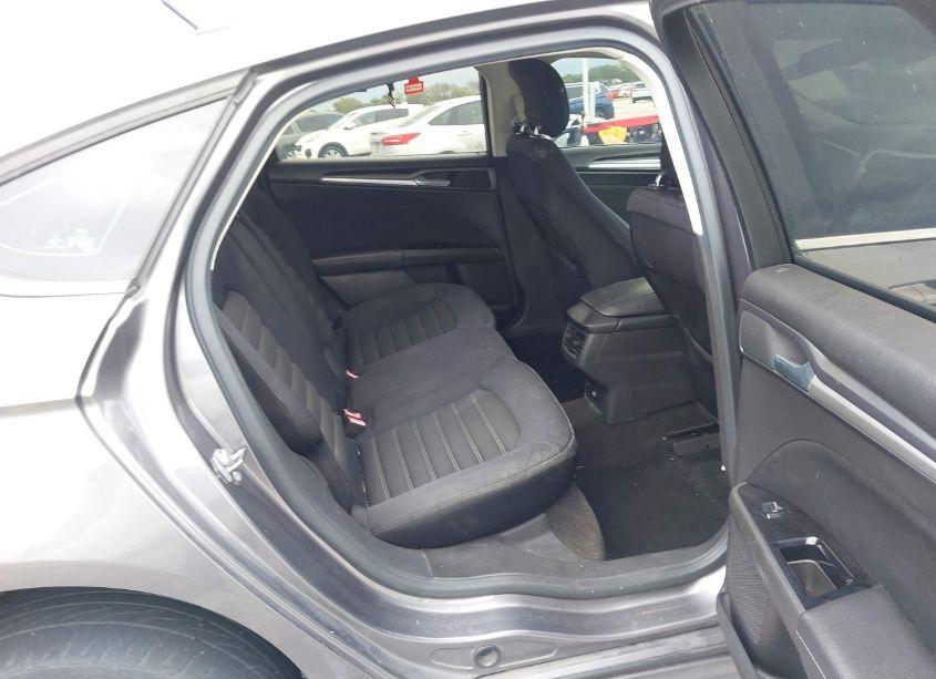 Photo 8 of 2013 Ford Fusion SE (VIN 3FA6P0H70DR312077)