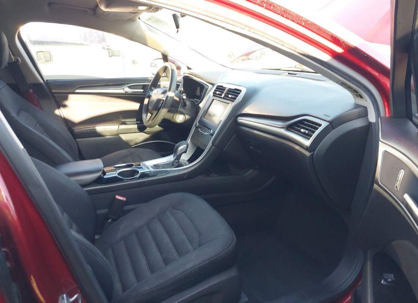 Photo 5 of 2013 Ford Fusion SE (VIN 3FA6P0H70DR325105)