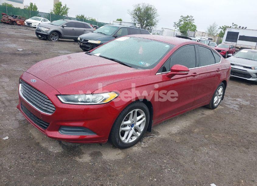 Photo 2 of 2013 Ford Fusion SE (VIN 3FA6P0H70DR355074)