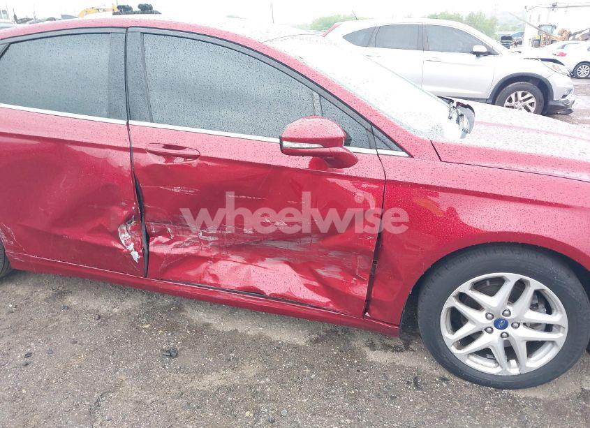 Photo 6 of 2013 Ford Fusion SE (VIN 3FA6P0H70DR355074)