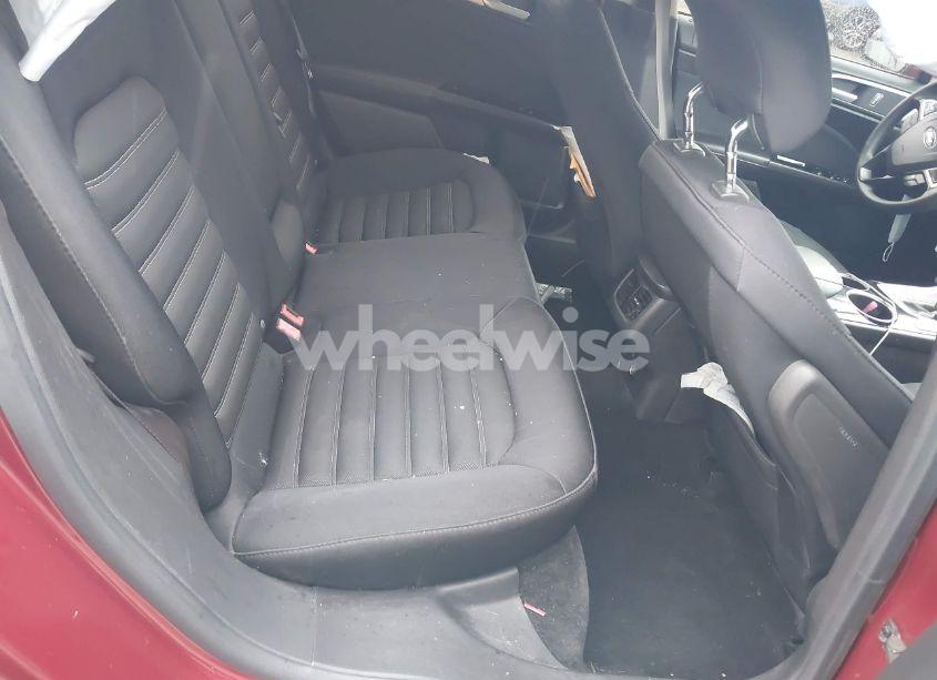 Photo 8 of 2013 Ford Fusion SE (VIN 3FA6P0H70DR355074)