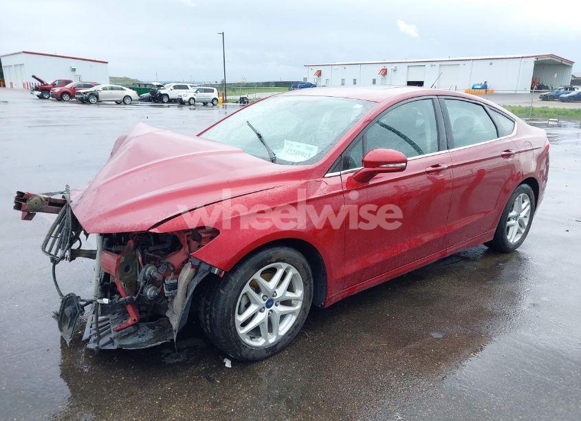 Photo 2 of 2013 Ford Fusion SE (VIN 3FA6P0H70DR389189)