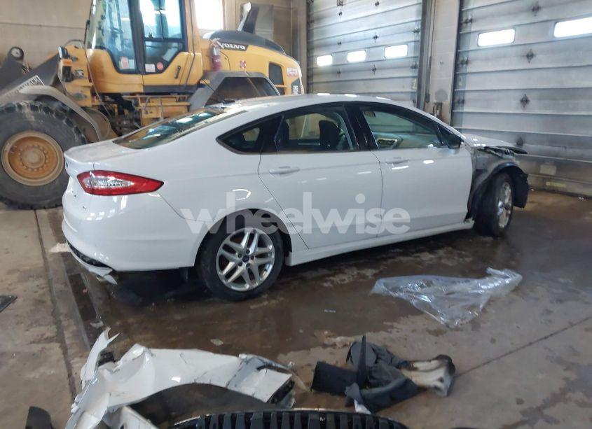 Photo 4 of 2014 Ford Fusion SE (VIN 3FA6P0H70ER165549)