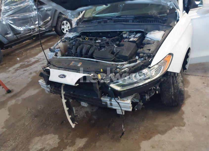 Photo 6 of 2014 Ford Fusion SE (VIN 3FA6P0H70ER165549)