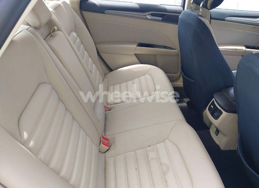 Photo 8 of 2014 Ford Fusion SE (VIN 3FA6P0H70ER174252)