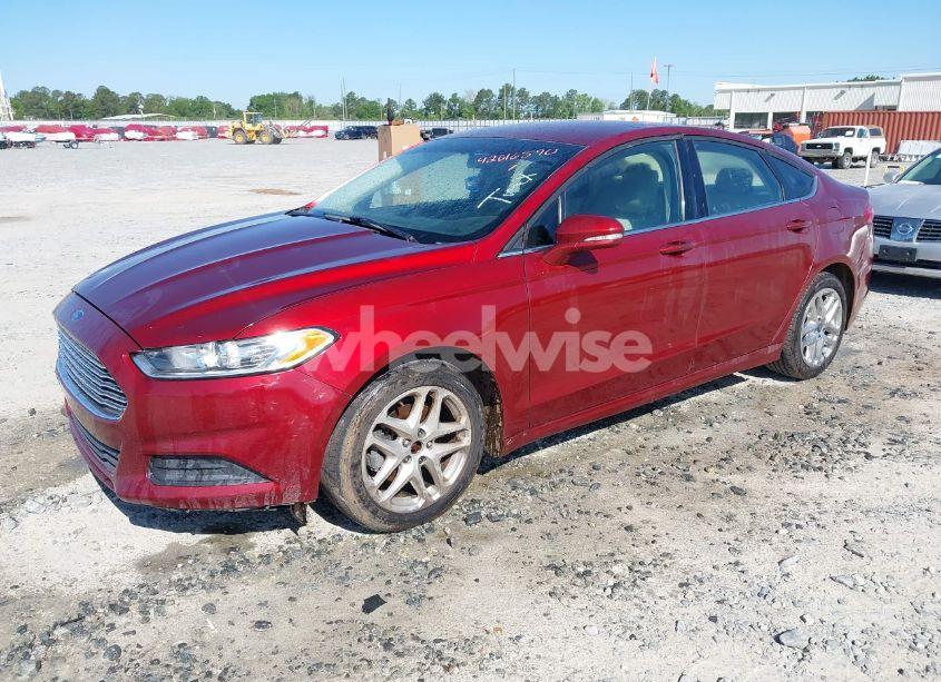 Photo 2 of 2014 Ford Fusion SE (VIN 3FA6P0H70ER198938)