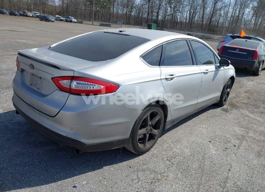 Photo 4 of 2014 Ford Fusion SE (VIN 3FA6P0H70ER255428)