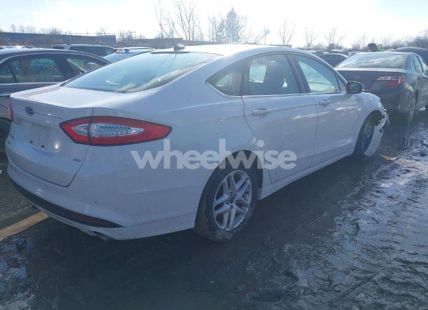 Photo 4 of 2014 Ford Fusion SE (VIN 3FA6P0H70ER312212)