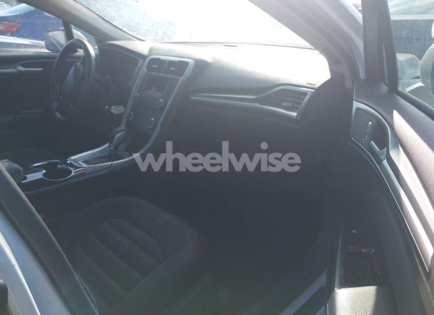 Photo 5 of 2014 Ford Fusion SE (VIN 3FA6P0H70ER312212)