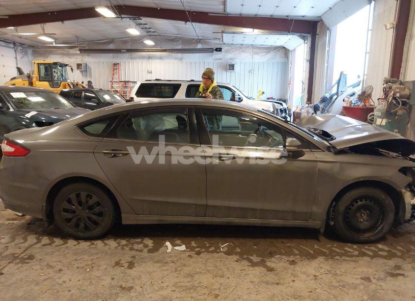 Photo 13 of 2014 Ford Fusion SE (VIN 3FA6P0H70ER325610)